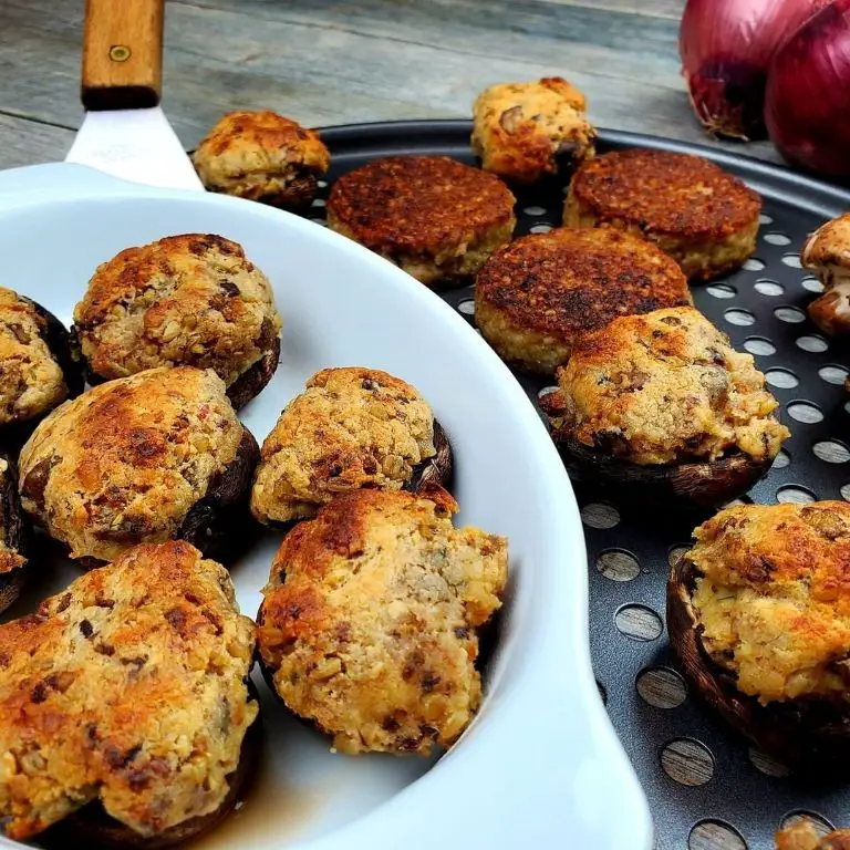Cincinnati Chili Stuffed Mushrooms