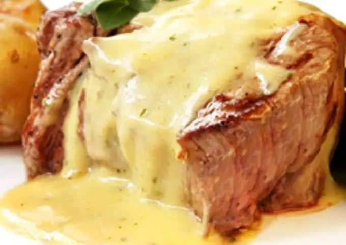 Classic Chateaubriand with Béarnaise Sauce