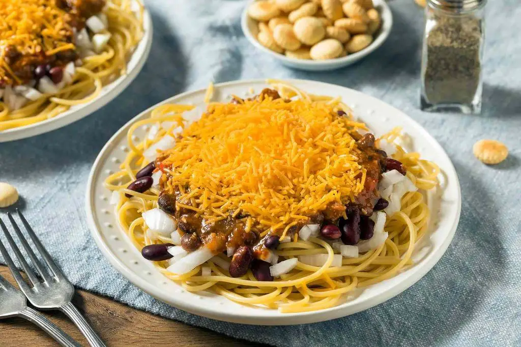 Classic Cincinnati Chili with Spaghetti