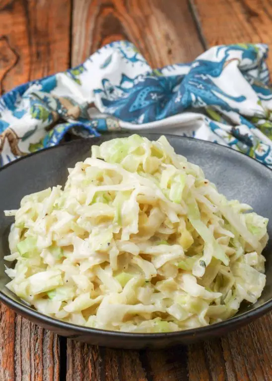 Classic Creamed Cabbage with Butter