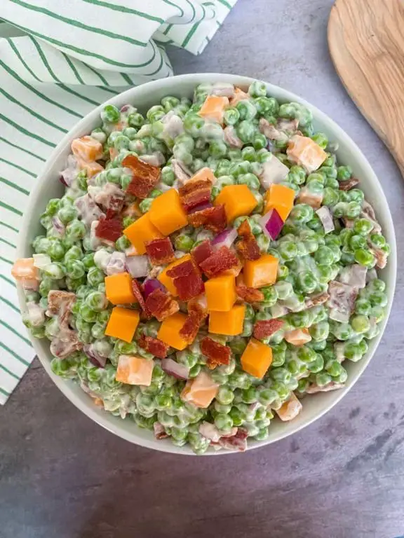 Classic Creamy Pea Salad with Bacon