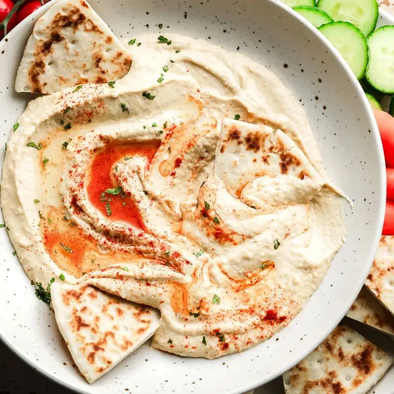 Classic Hummus Bread Dip