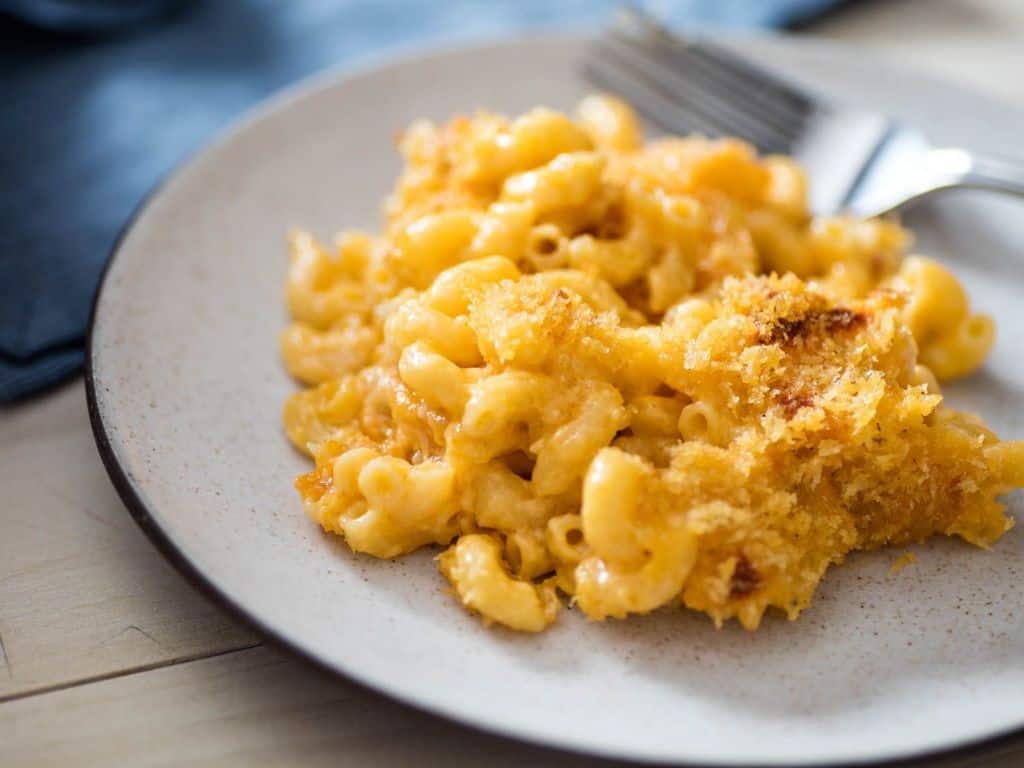 Classic Mac and Cheese Casserole