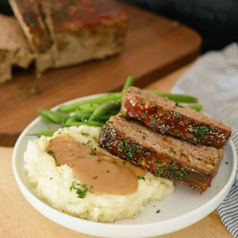 Classic Meatloaf with Mashed Potatoes
