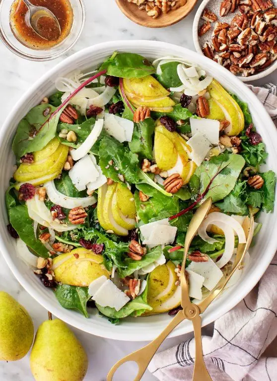 Classic Pear and Walnut Salad with Balsamic Vinaigrette