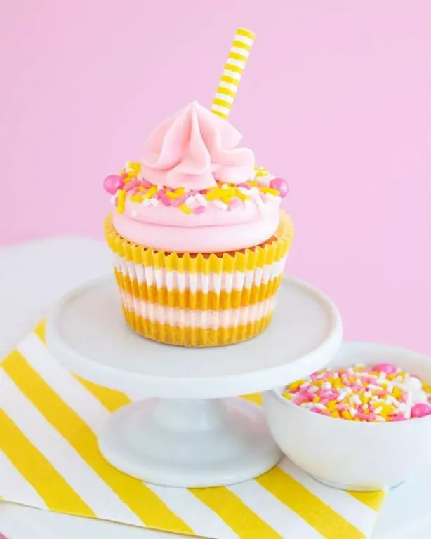 Classic Pink Lemonade Cupcakes with Buttercream Frosting