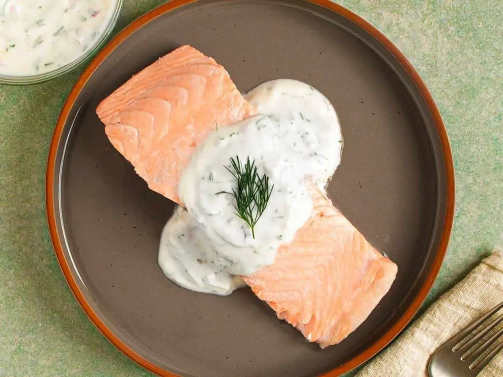 Classic Poached Salmon with Dill Sauce