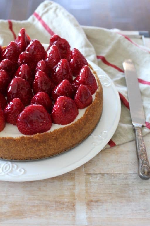 Classic Strawberry Cheesecake with Fresh Berries