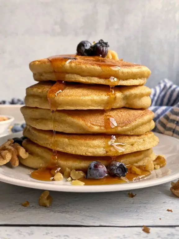 Coconut Flour Pancakes with Berries