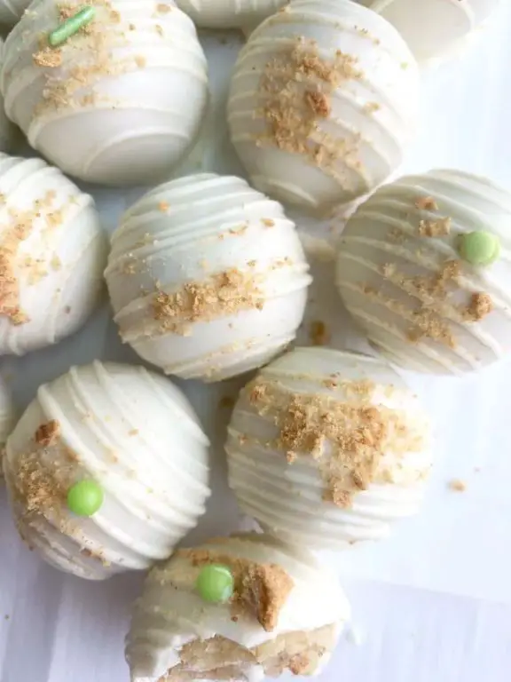 Coconut Lime Cake Pops