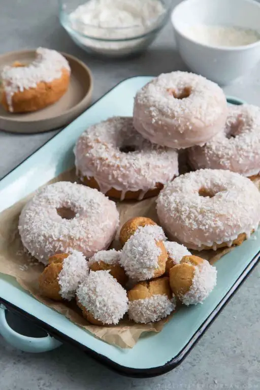 Coconut Sugarpaste Donuts