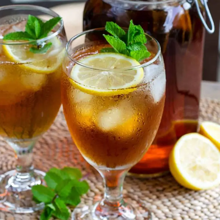 Cold Brew Iced Tea with Citrus