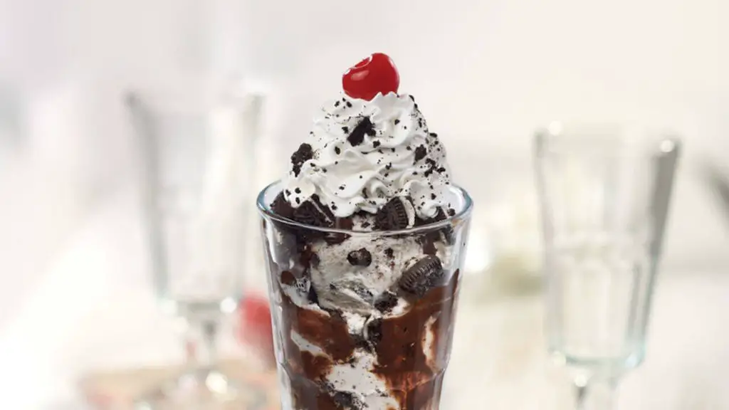 Cookies and Cream Ice Cream Sundae