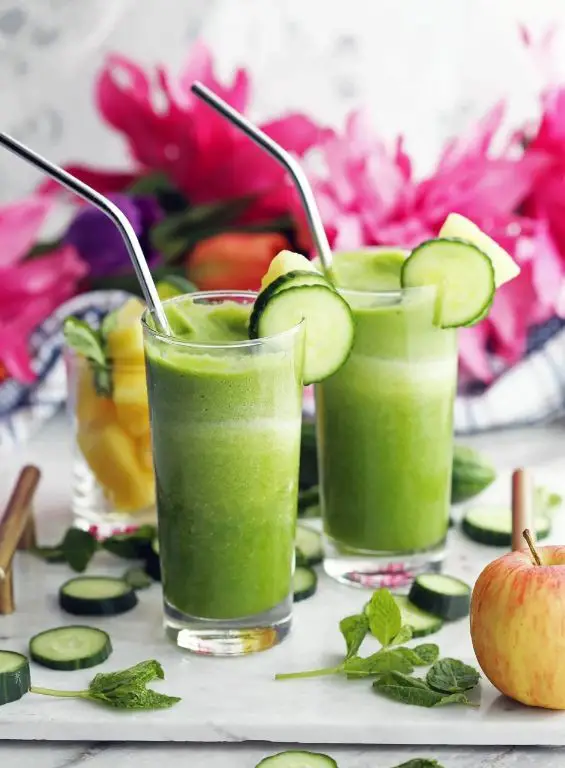 Cool English Cucumber Mint Smoothie