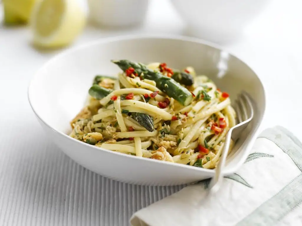 Crab and Asparagus Linguine in Lemon Butter Sauce