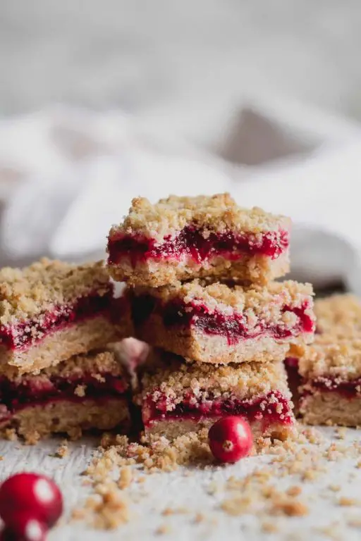 Cranberry Crumble Bars