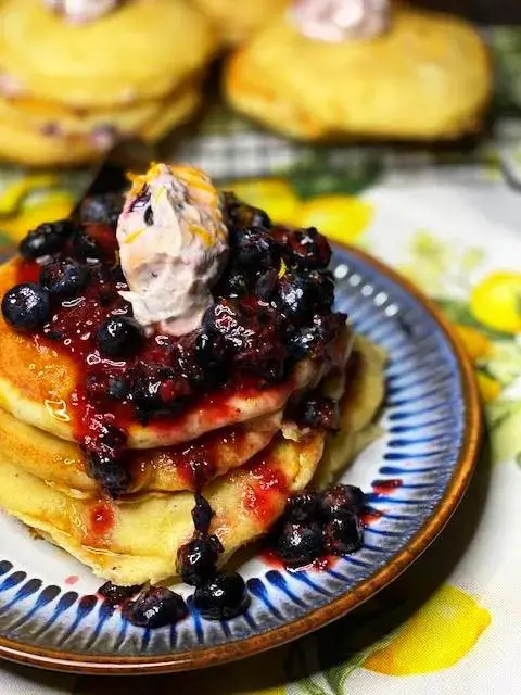 Cream Cheese Pancakes with Berries