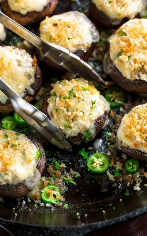 Cream Cheese and Jalapeño Stuffed Mushrooms