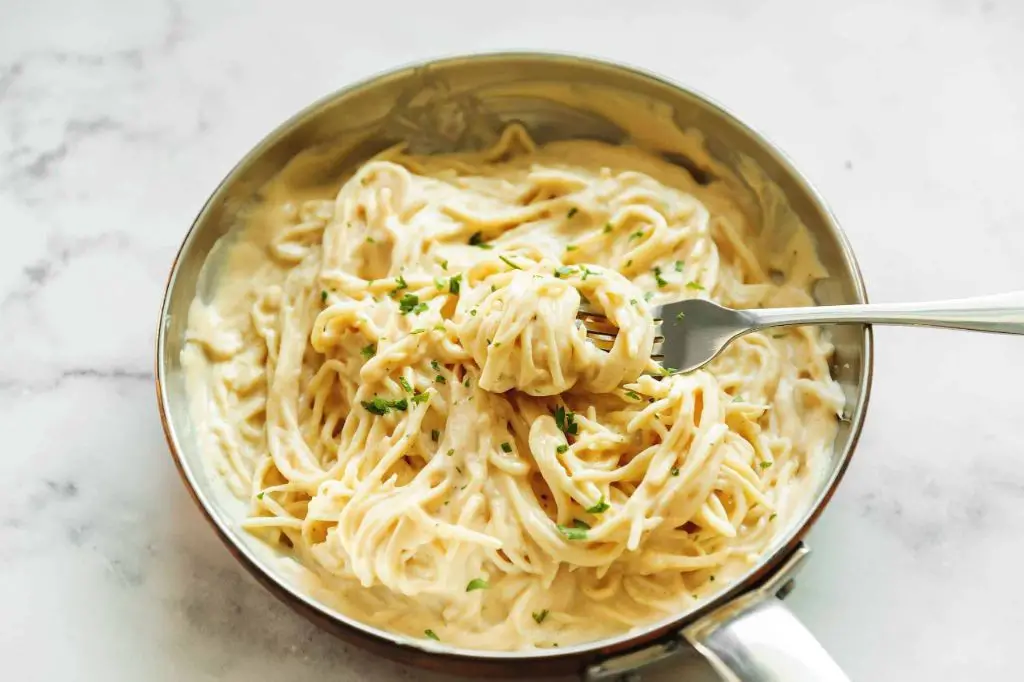 Creamy Hearts of Palm Alfredo Pasta
