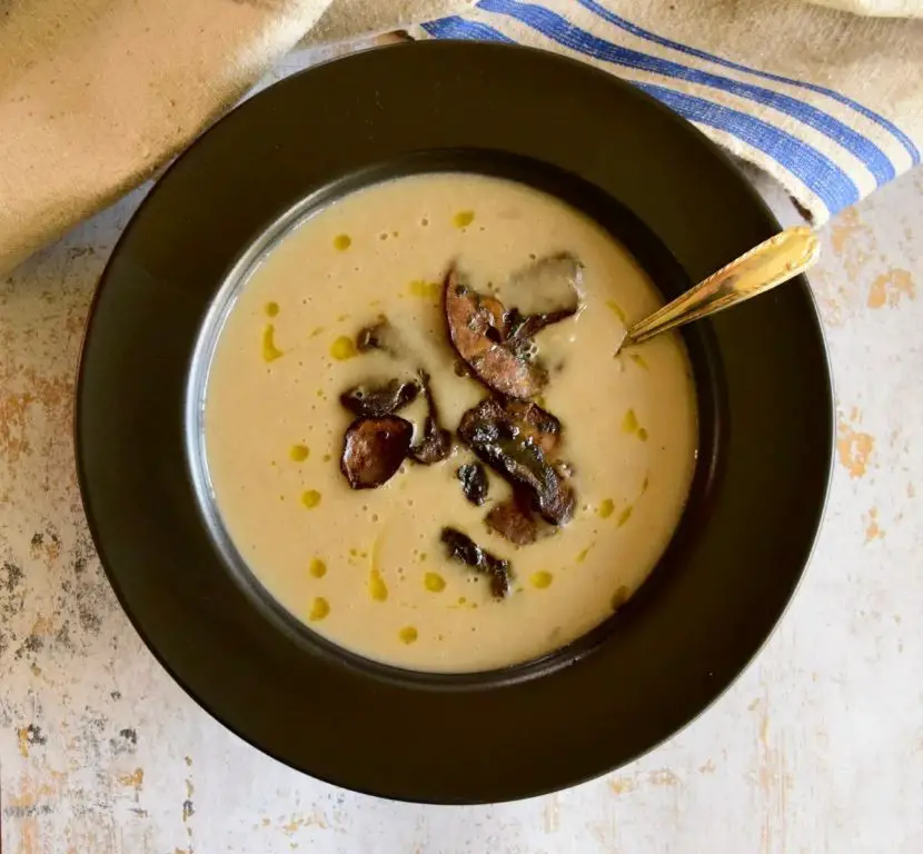 Creamy Malanga Soup with Coconut Milk