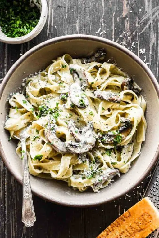 Creamy Mushroom Mascarpone Pasta