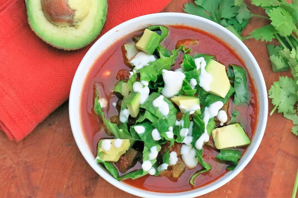 Creamy Nopales Soup with Avocado