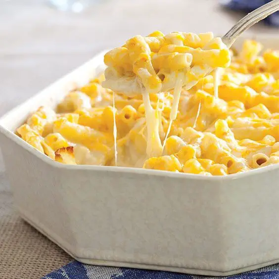 Creamy Provolone Mac and Cheese