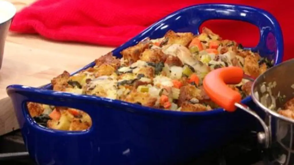 Creamy Spinach Oyster Stuffing
