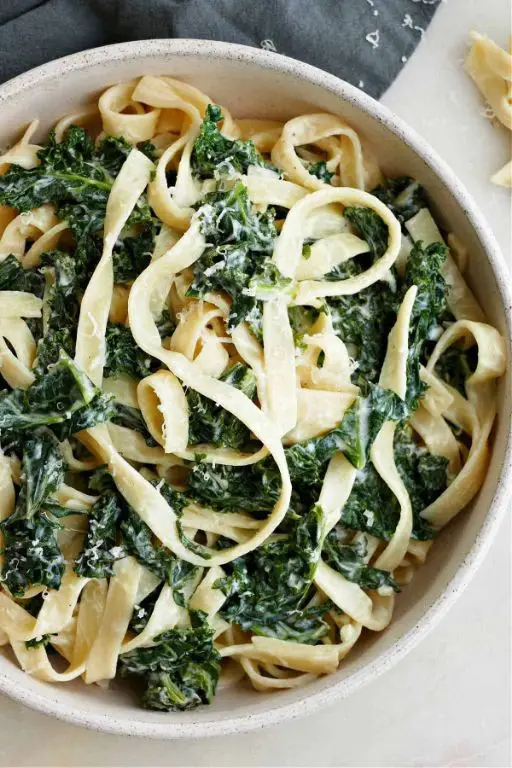 Creamy Spinach and Kale Pasta
