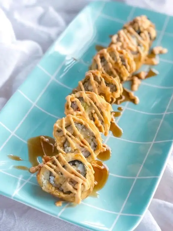 Cricket Sushi Rolls with Spicy Mayo