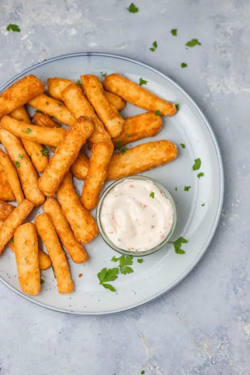 Crispy Fried Halloumi Sticks with Dipping Sauce