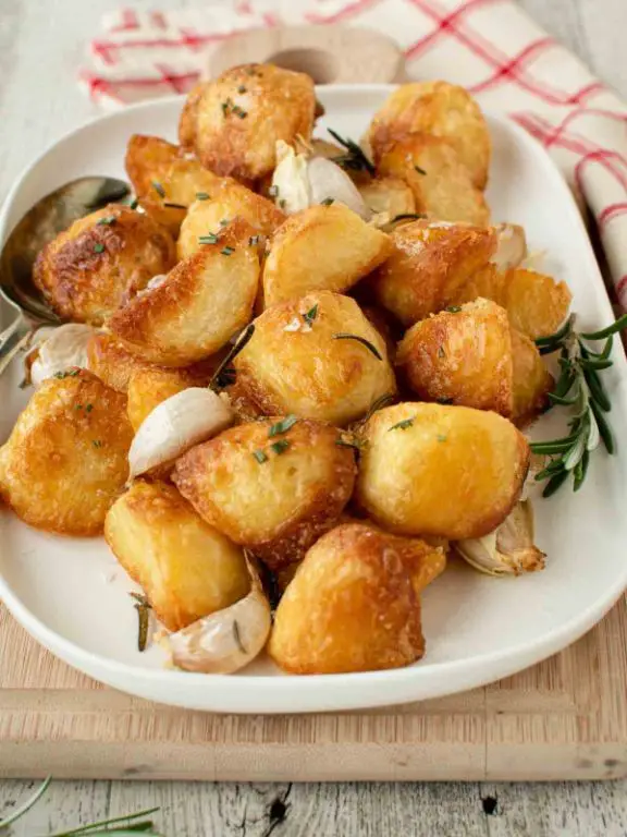 Crispy Italian Roasted Potatoes with Rosemary