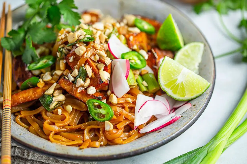 Crispy Tofu Pad Thai