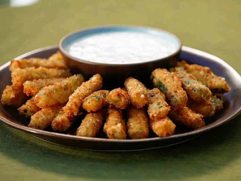 Crispy Zucchini Fries with Ranch Dip