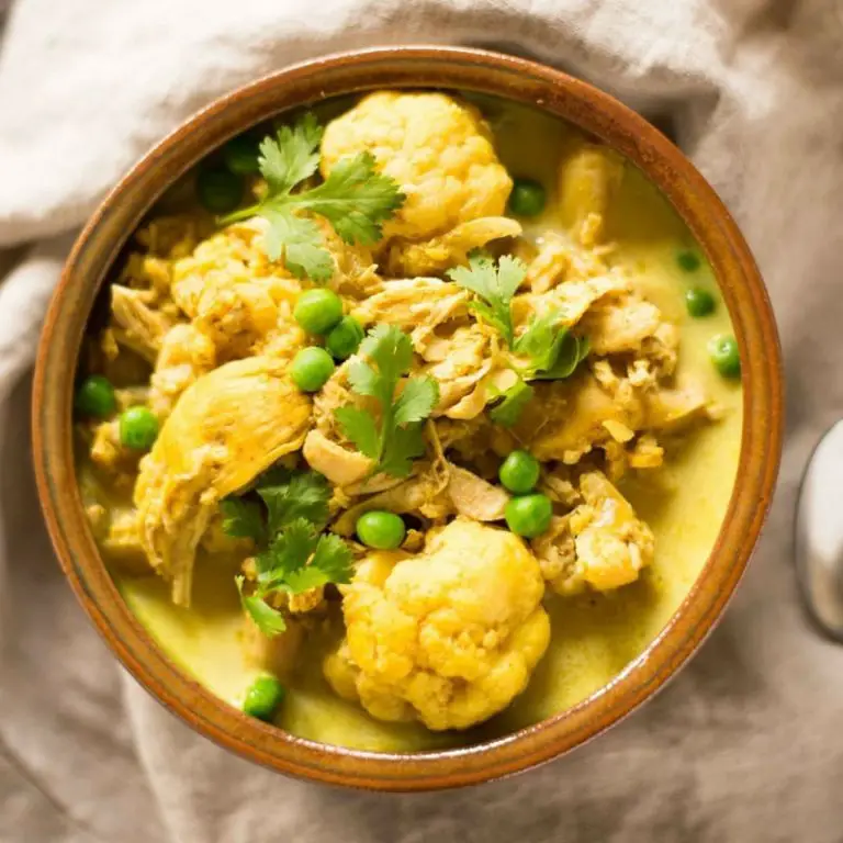 Crock Pot Cauliflower and Pea Curry