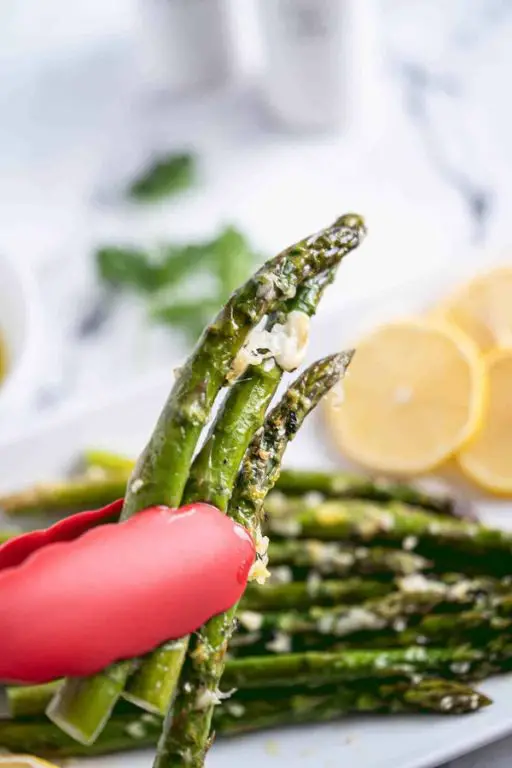 Crock Pot Creamy Garlic Parmesan Asparagus