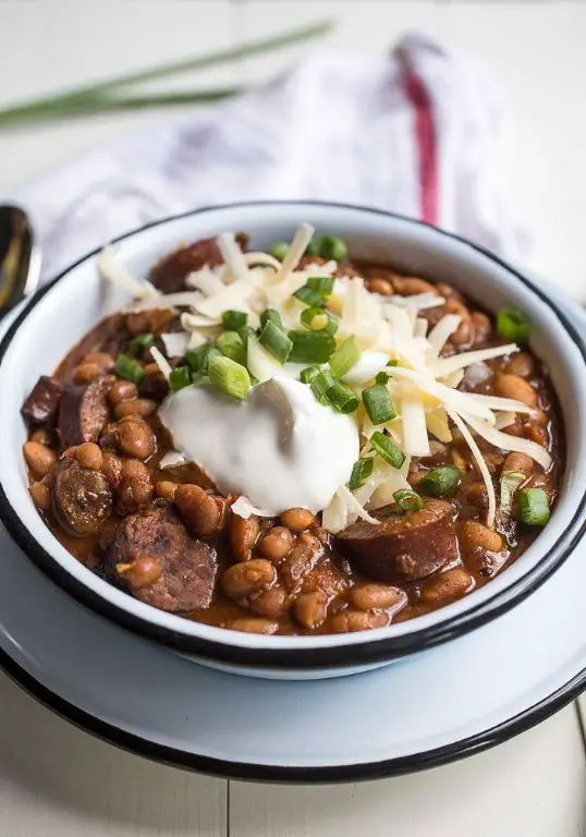 Crockpot Sausage and Black Bean Chili
