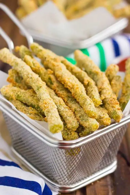 Crunchy Parmesan Green Bean Fries