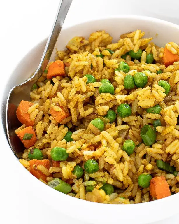 Curry Fried Rice with Peas and Carrots
