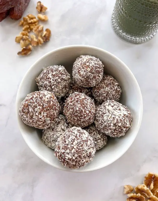 Date and Coconut Bliss Balls