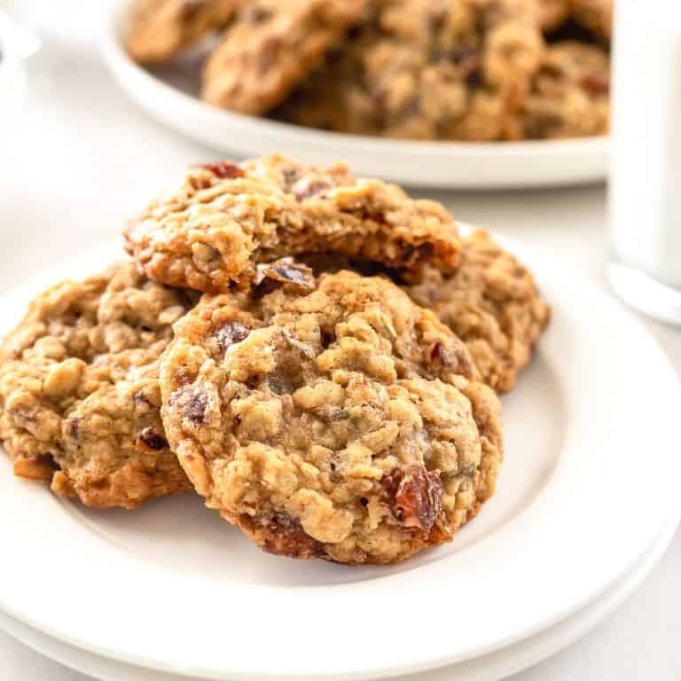 Date and Oatmeal Cookies