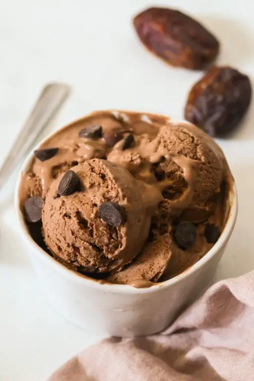 Date-Sweetened Vegan Ice Cream