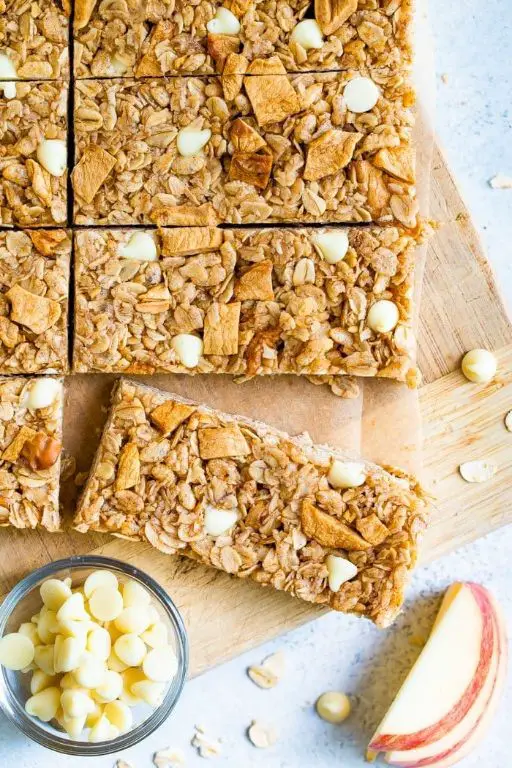 Dried Apple and Walnut Granola Bars