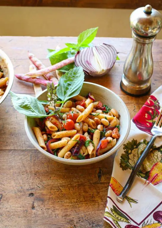 Dry Cranberry Bean and Spinach Pasta