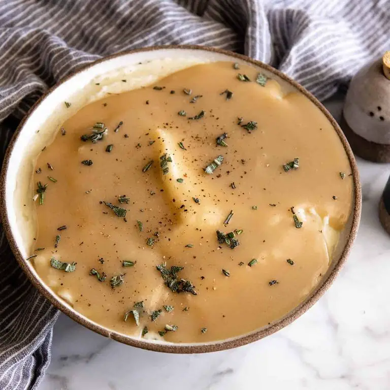 Easy Gravy Made from Turkey Drippings