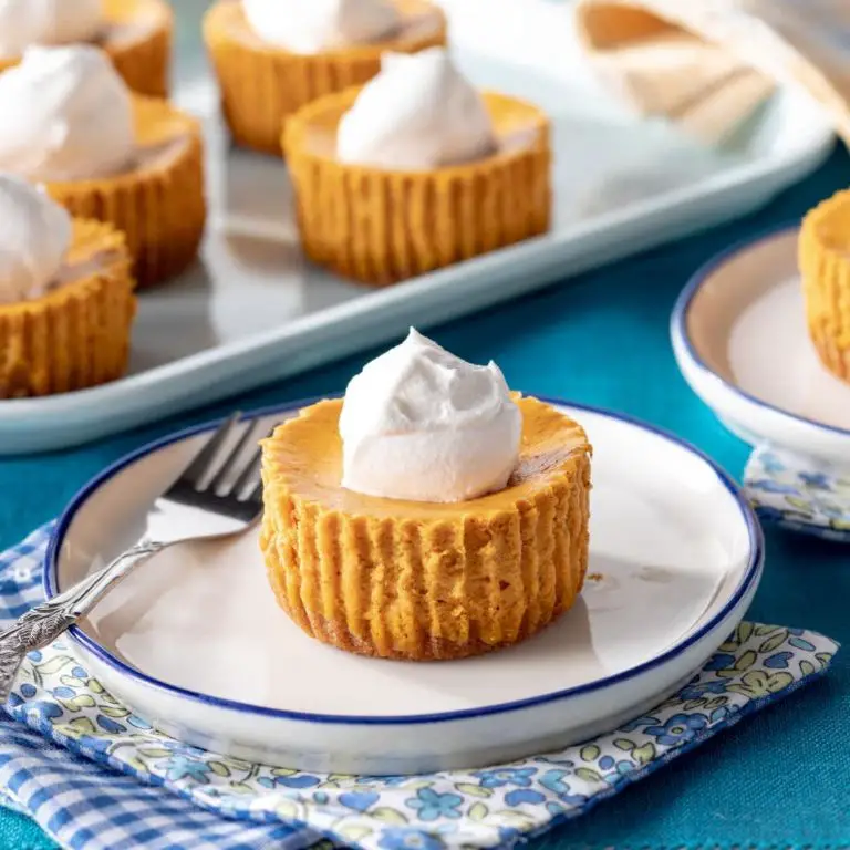 Easy Mini Pumpkin Cheesecakes