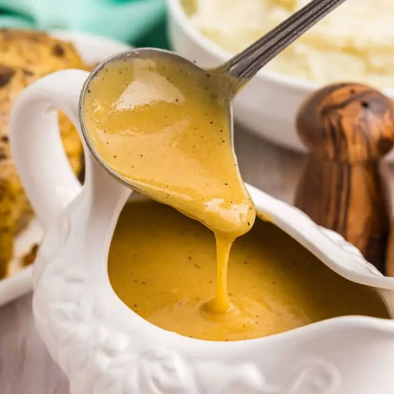 Easy Pan-Dripping Chicken Gravy