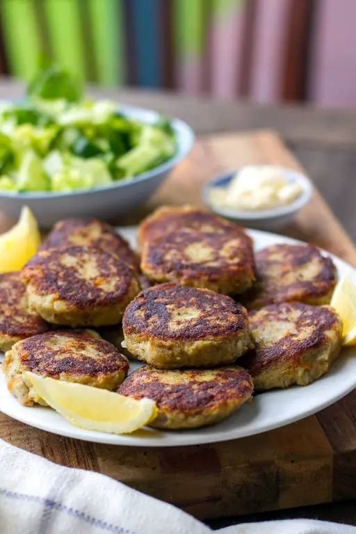 Easy Sardine Fish Cakes with Lemon Aioli
