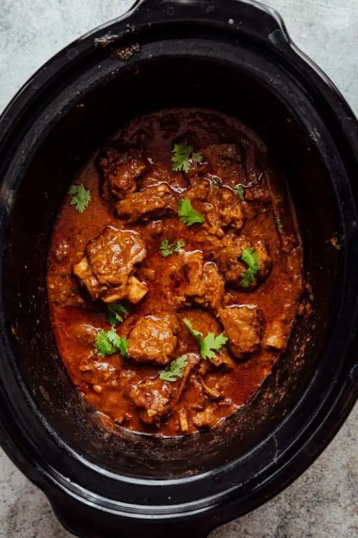 Easy Slow Cooker Lamb Curry