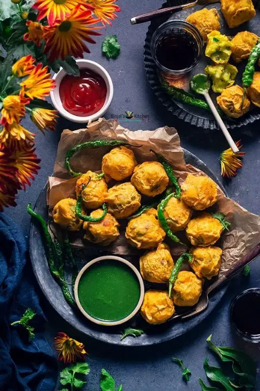 Farali Vada with Coconut Chutney